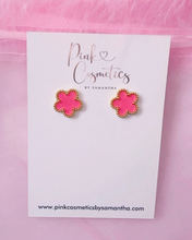 Load image into Gallery viewer, Clover Earrings
